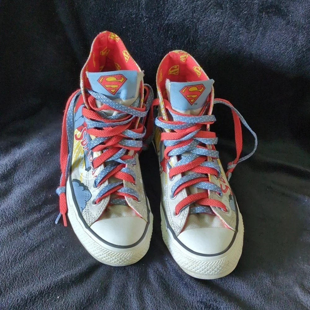 DC Comics x Chuck Taylor All Star Hi 'Superman'​​​ - Picture 4 of 8